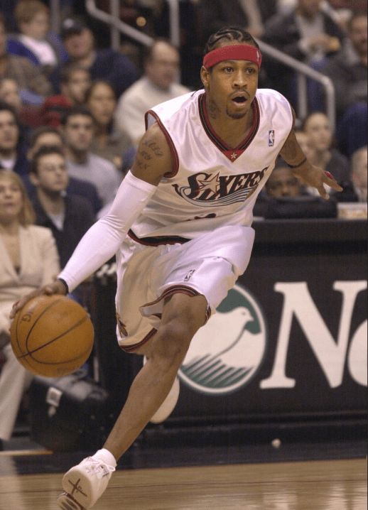 伊斯科：梦想能代表西班牙出战世界杯，但现在需先好好康复（伊斯科：渴望为西班牙出战世界杯，当前首要任务是康复）