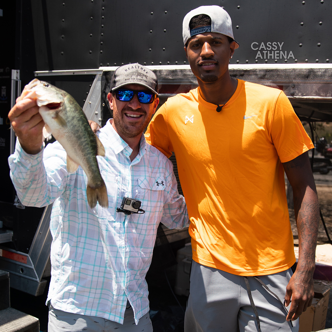 Top时刻｜年终大战十佳球：老詹一打二丝滑拉杆 华子极限绝平（高光瞬间｜年末大战十佳球：詹皇一挑二丝滑拉杆，华子压哨绝平）