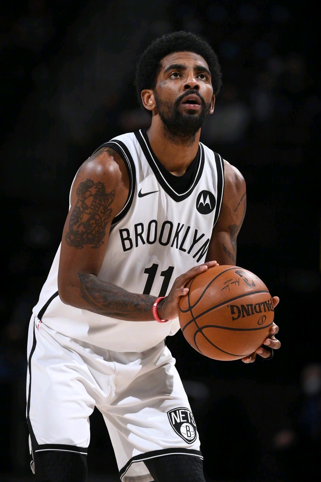 NBA伤病更新：哈登缺席关键比赛（NBA伤情速报：哈登因伤缺阵关键战）