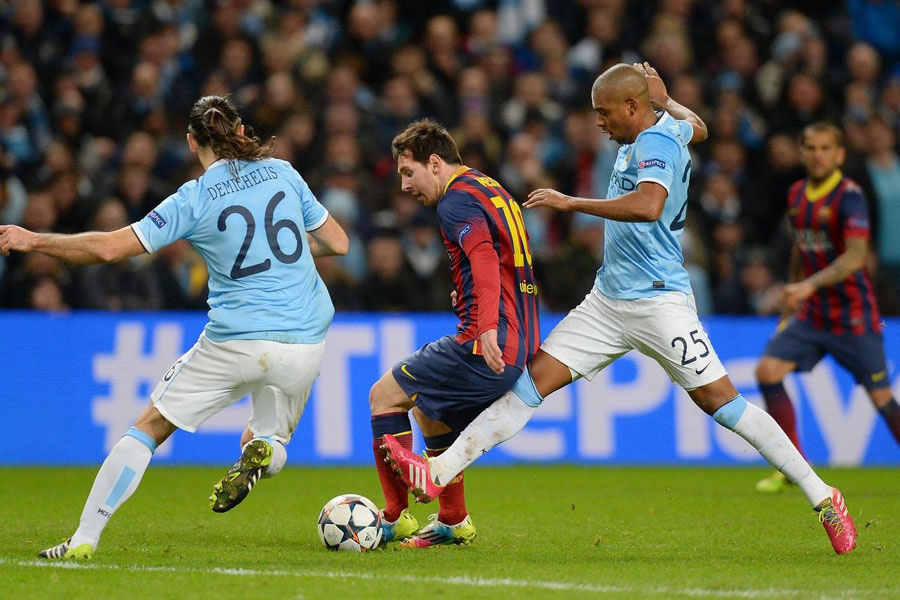 凌晨4点欧冠超级对决！阿隆索命运之战：输球或下课 8人缺席（凌晨4点欧冠巅峰之战！阿隆索生死考验：一败恐下课，8人缺阵）