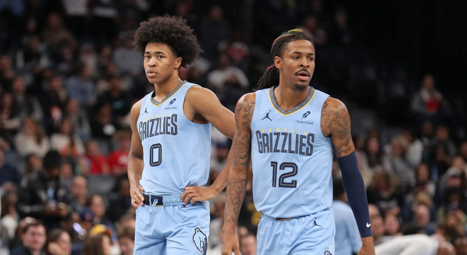 申花vs神户：米内罗、特谢拉首发，吴曦、马纳法出战（申花对阵神户：米内罗、特谢拉先发，吴曦与马纳法登场）