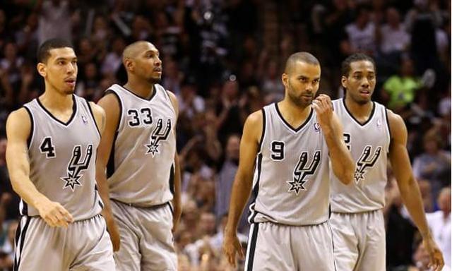 马里奥-苏亚雷斯：巴列卡斯不像西甲球场，像第三世界的球场（马里奥-苏亚雷斯：巴列卡斯更像第三世界球场，而非西甲赛场）