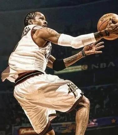 意媒：尤文有意签下尤尔曼德，托纳利和米林科维奇也是目标（意媒：尤文锁定尤尔曼德，并将托纳利、米林科维奇列为引援目标）