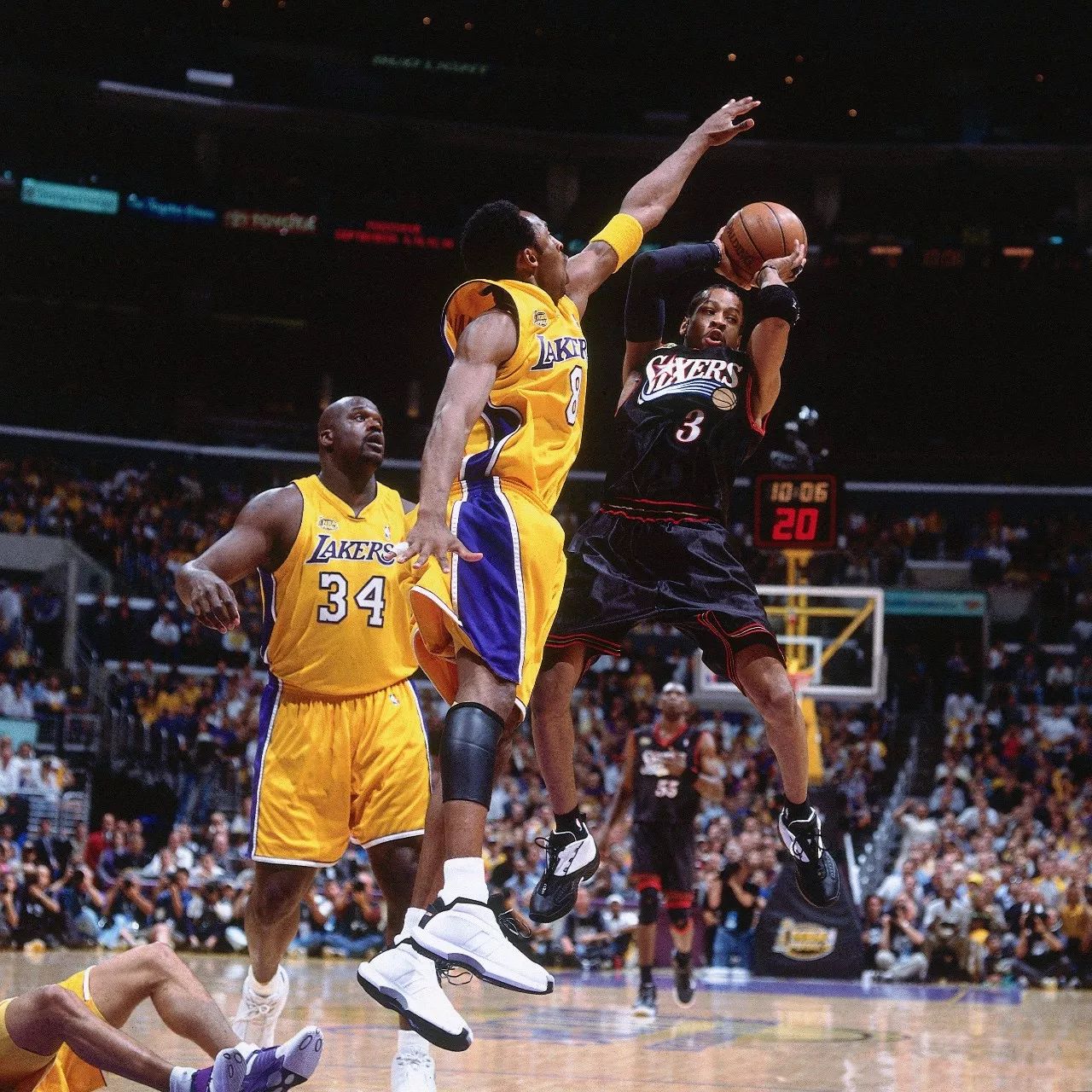 热议海港输球：古斯塔沃停赛影响大；亚冠已是舆论负担（海港失利引发热议：古斯塔沃停赛影响显著，亚冠成舆论包袱）