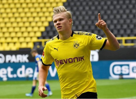 不相上下！基昂特·乔治生涯第3年和米切尔生涯第3年数据对比！（势均力敌！基昂特·乔治与米切尔生涯第3年数据比拼）