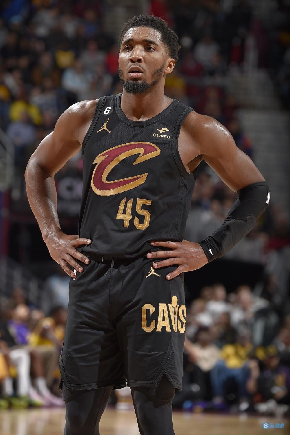 双喜临门，阿莱格里成为米兰队史第七位百胜主帅（阿莱格里达成百胜里程碑，成为米兰队史第七位百胜主帅）