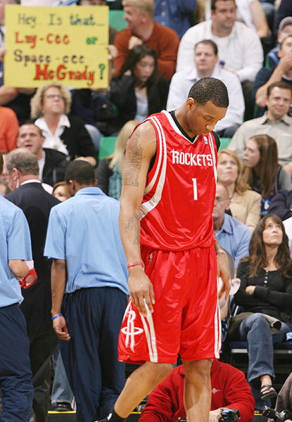 国际米兰牢牢占据榜首（国米稳居榜首）