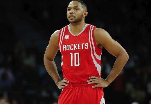 国王杯-姆巴佩破门恩德里克双响 皇马5-2塞尔塔（国王杯：姆巴佩建功，恩德里克梅开二度，皇马5-2击退塞尔塔）